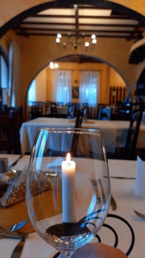 Restaurant Casa Miorita Hotel Buşteni Esterno foto